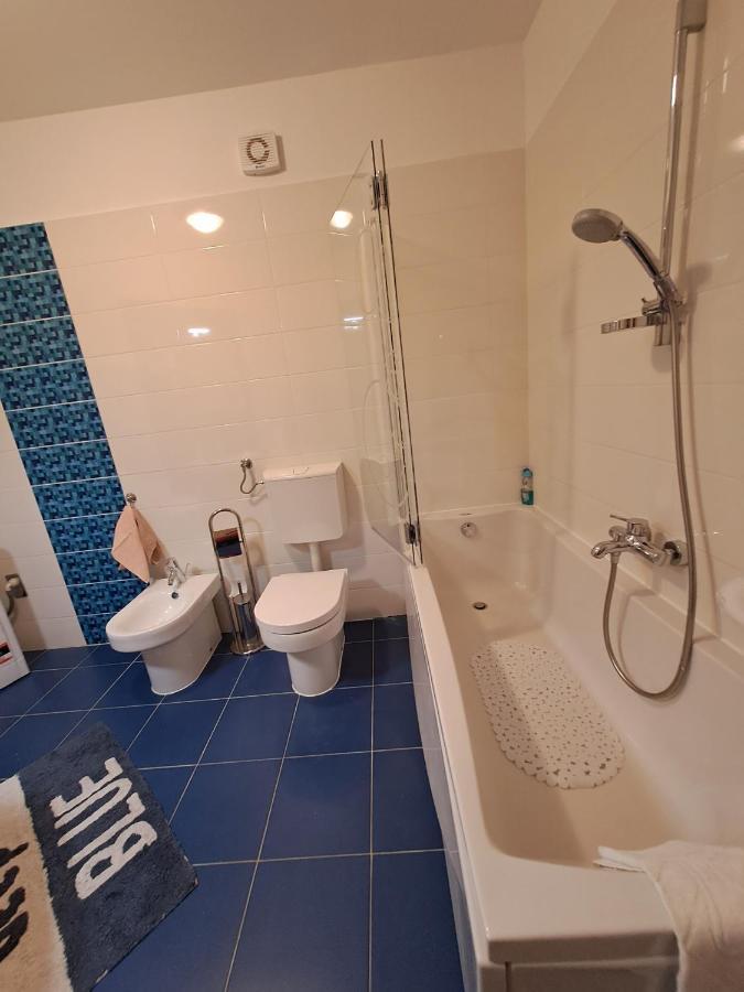 Apart Centar Umag Edda Joakima Rakovca 7 E 52470-Umag Exterior photo